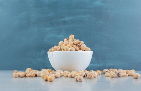 "Discover the Delightful Crunch of Heeva's Roasted Makhana: A Healthy, Gourmet Snack"